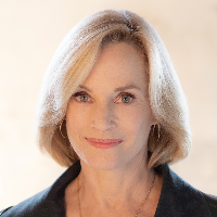Ms Lisa Champion