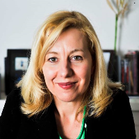 Dr Petra Bueskens