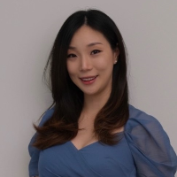 Ms Stephanie Huang