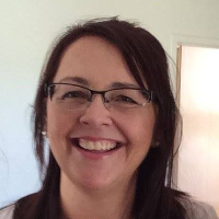 Mrs Roslyn Price