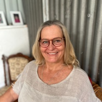Robyn Dowie