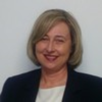 Ms Alison Booth