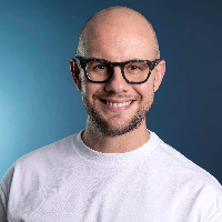 Mr Andrew Sloan