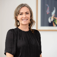 Ms Stefanie Marris