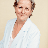 Ms Rochelle Oshlack
