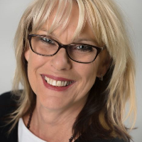 Ms Julie Wells