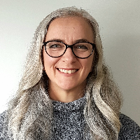 Dr Lisa O'Beirne