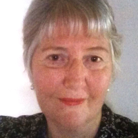 Ms Robyn Miller