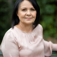 Mrs Gillian Elizabeth McCulloch