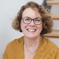 Ms Jennifer Massey