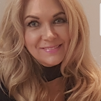 Ms Tracey Rovere