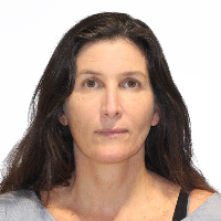 Ms Suzanne Swan