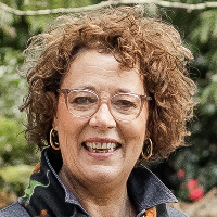 Mrs Karen Lisa Macaulay