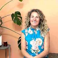 Ms Nicole K. Dickmann