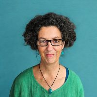 Ms Suzanne Milligan