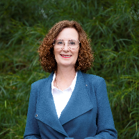 Ms Helen Murphy