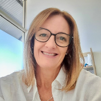 Ms Sallyann Richards