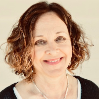 Mrs Yildiz Sethi
